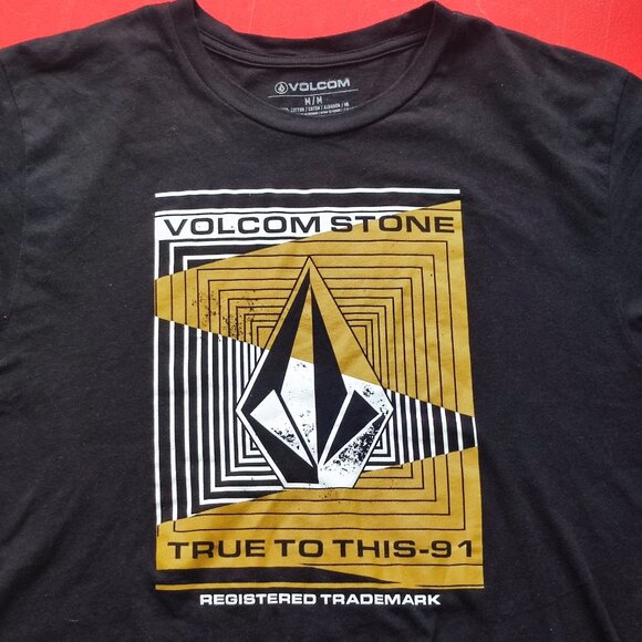 Volcom short sleeve T-shirt black with graphic design men's size M - Picture 2 of 4